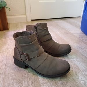 Earth origins buckle strap boots